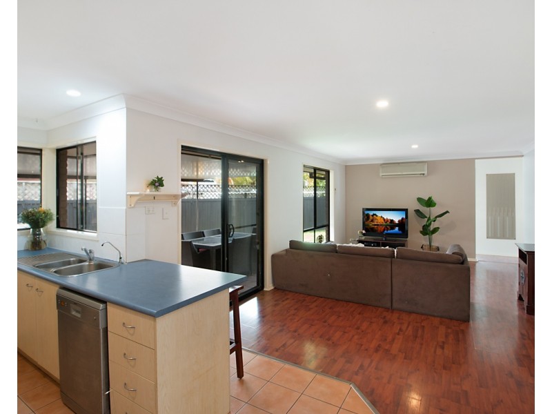 4 Cook Crescent, Tweed Heads South NSW 2486