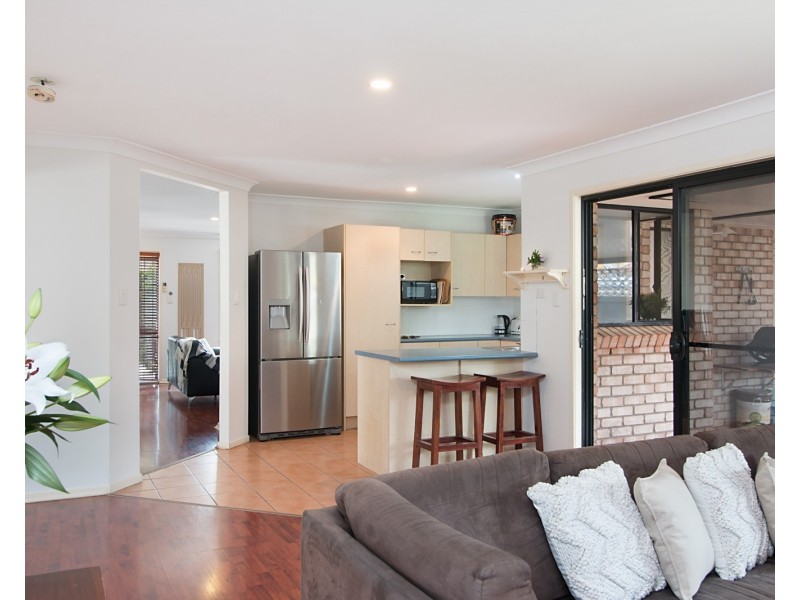 4 Cook Crescent, Tweed Heads South NSW 2486