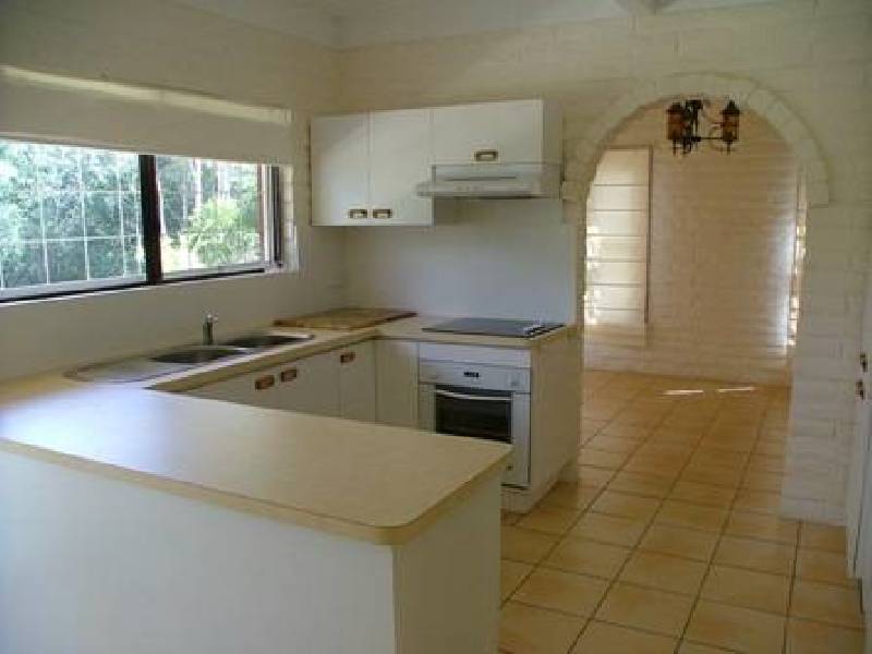 163 Riverside Avenue, Barellan Point QLD 4306