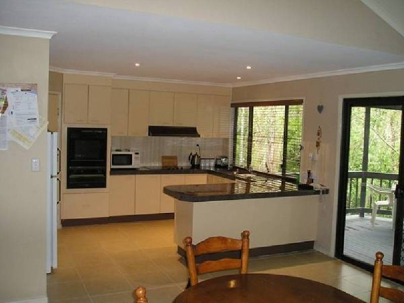 14 Omaru Grove, Karana Downs QLD 4306