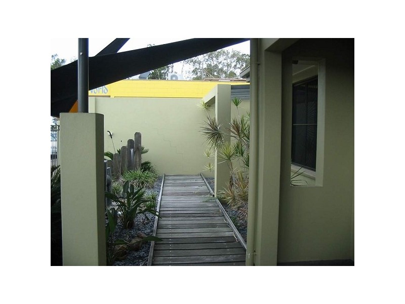 6 Tavistock Street, Hervey Bay QLD 4655
