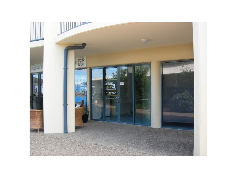 Shop 3 Mantra Resort, Hervey Bay QLD 4655