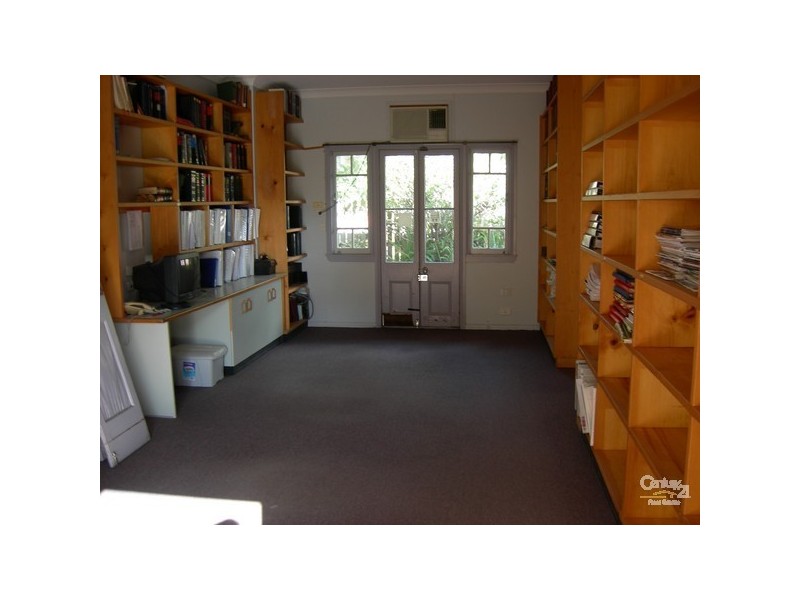 87 Torquay Road, Pialba QLD 4655
