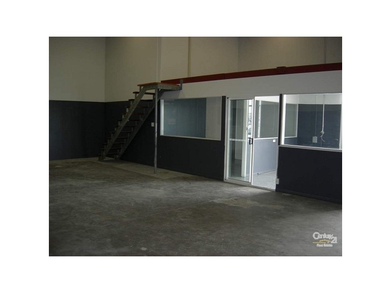 2 & 3/109 Beach Road, Hervey Bay QLD 4655