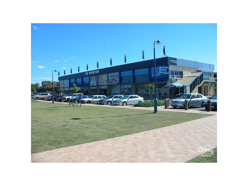 1 / 8 Pier Street, Hervey Bay QLD 4655