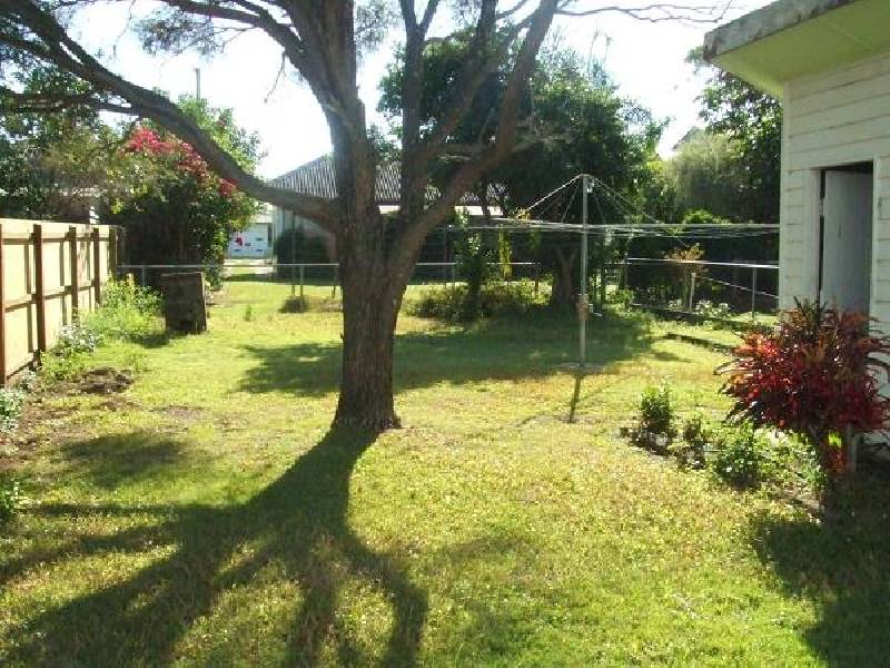 38 King Street, Woody Point QLD 4019