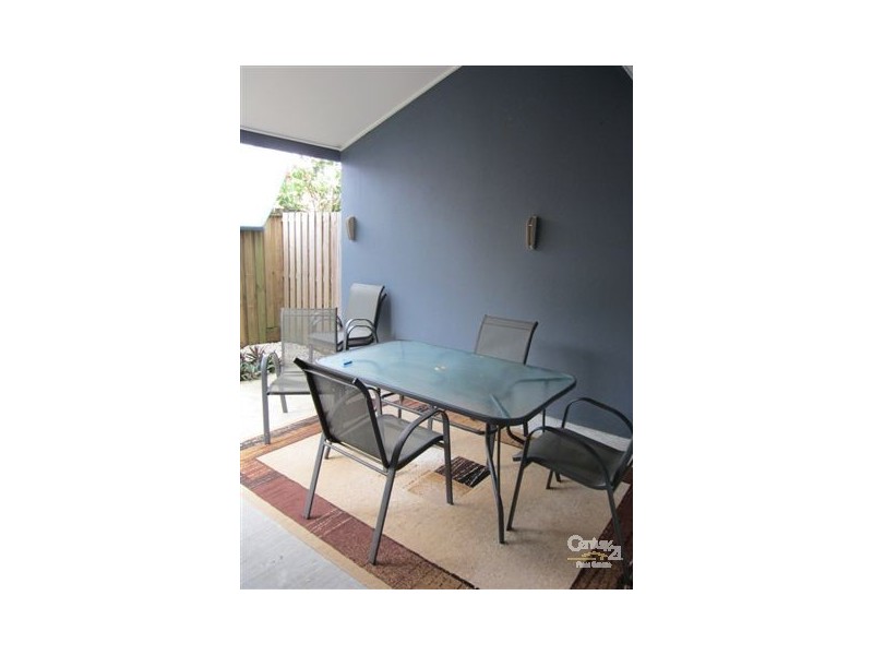 8/15-17 Caroline Street, Woody Point QLD 4019