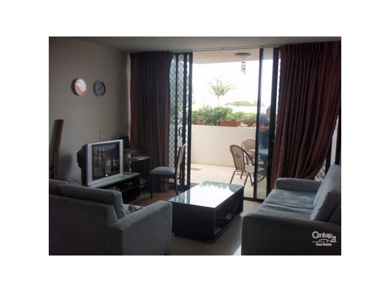 2/4 Duffield Road, Margate QLD 4019