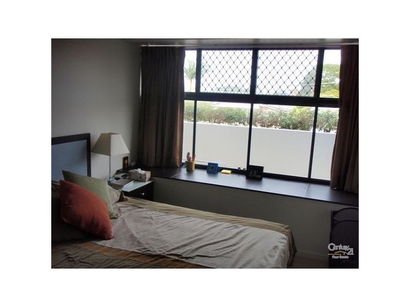 2/4 Duffield Road, Margate QLD 4019