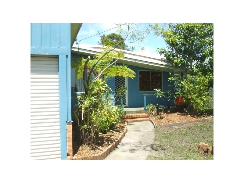 10 Armstrong Street, Clontarf QLD 4019