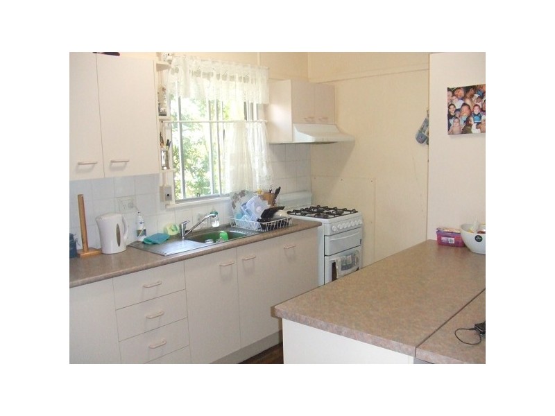 7 Westbrook Street, Woody Point QLD 4019