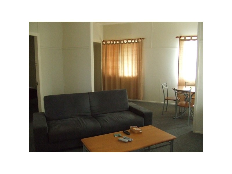 1/4 Cowen Street, Margate QLD 4019