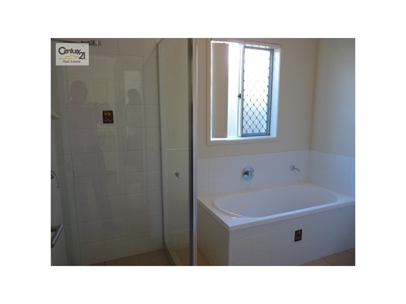 Rothwell QLD 4022