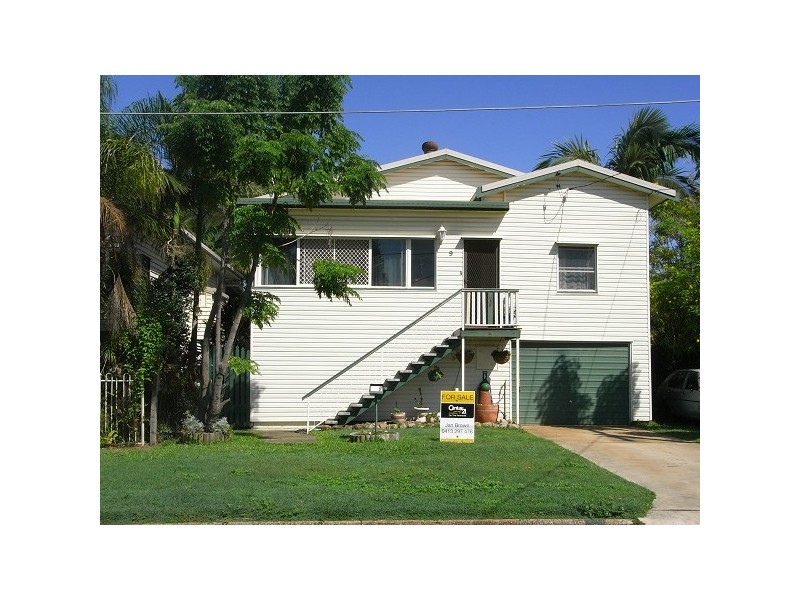 9 Wyllie Street, Redcliffe QLD 4020