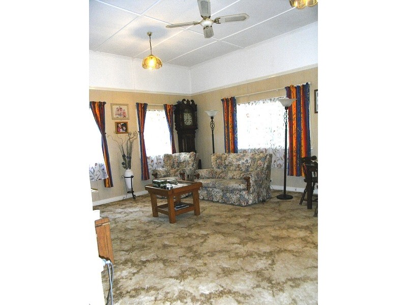 9 Wyllie Street, Redcliffe QLD 4020