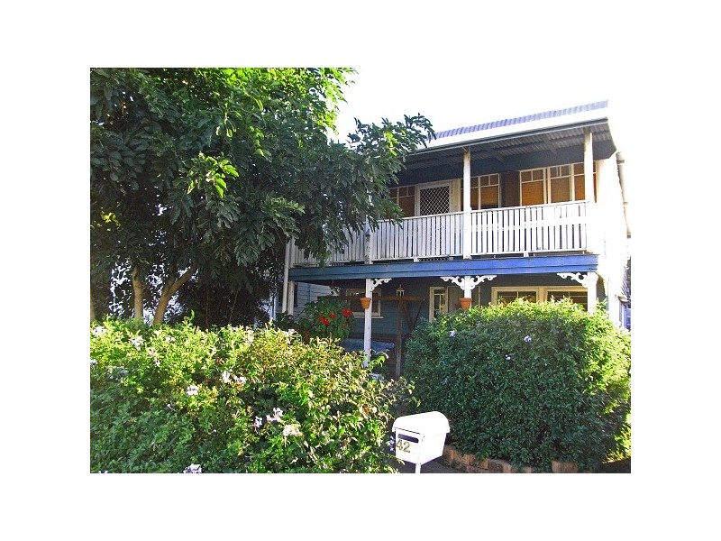 423 Scarborough Road, Scarborough QLD 4020