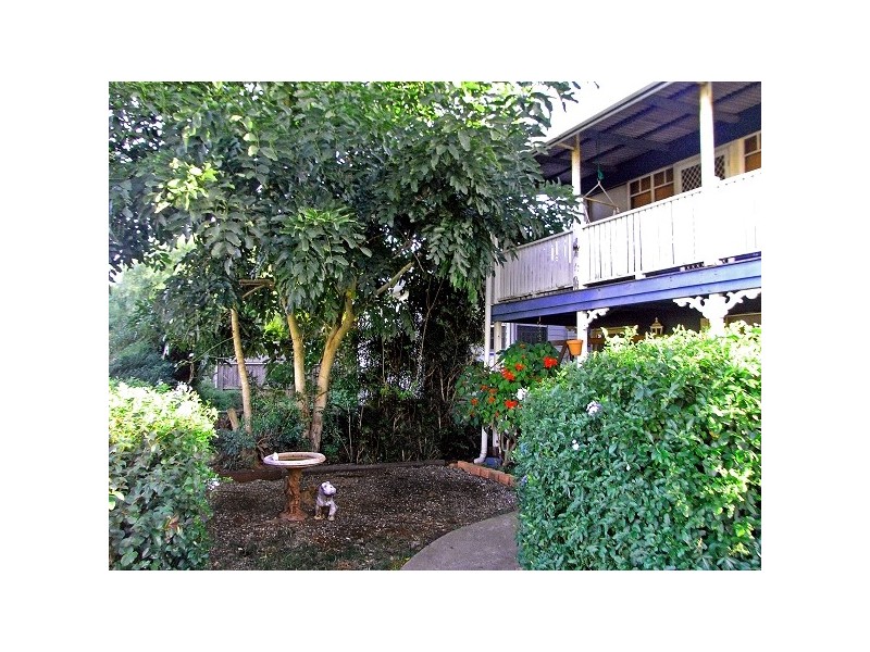 423 Scarborough Road, Scarborough QLD 4020