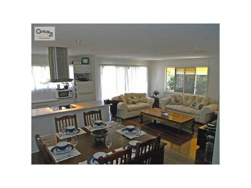 82 Plume Street, Redcliffe QLD 4020