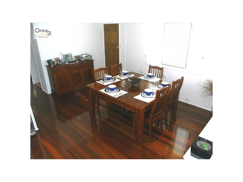 82 Plume Street, Redcliffe QLD 4020