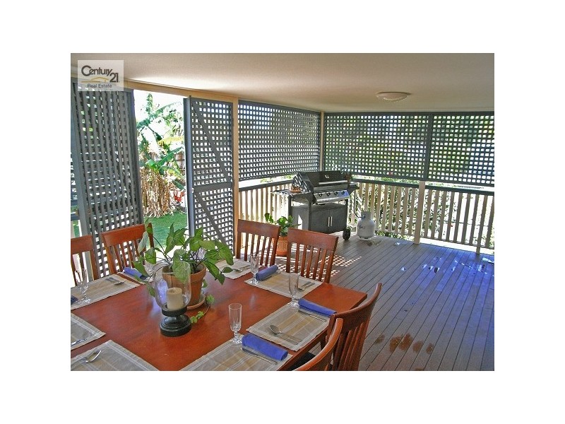 82 Plume Street, Redcliffe QLD 4020