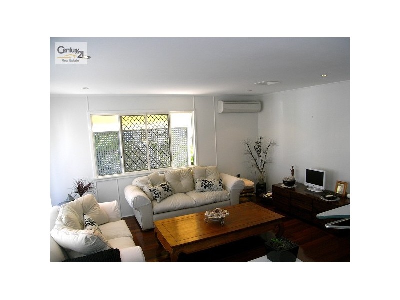 82 Plume Street, Redcliffe QLD 4020