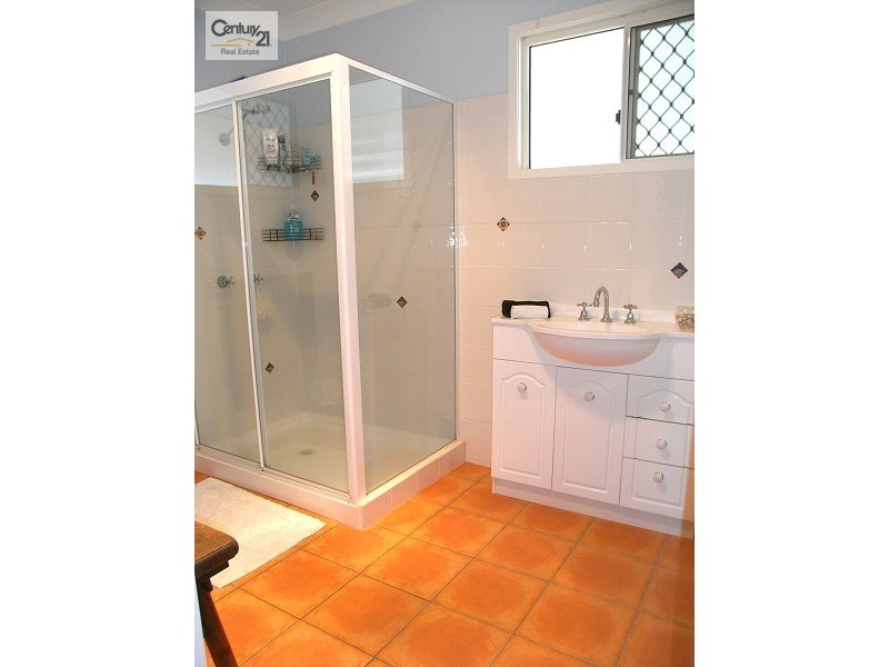 82 Plume Street, Redcliffe QLD 4020