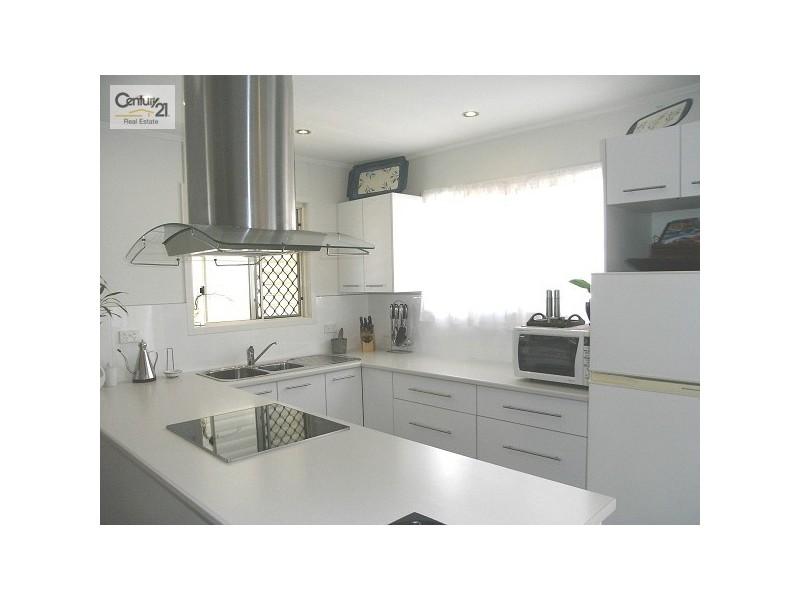 82 Plume Street, Redcliffe QLD 4020