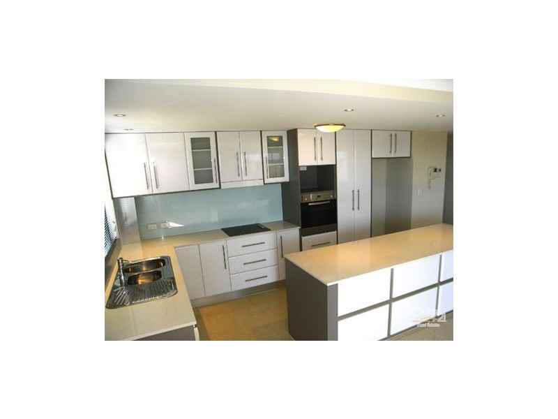 10/11 Dix Street, Redcliffe QLD 4020