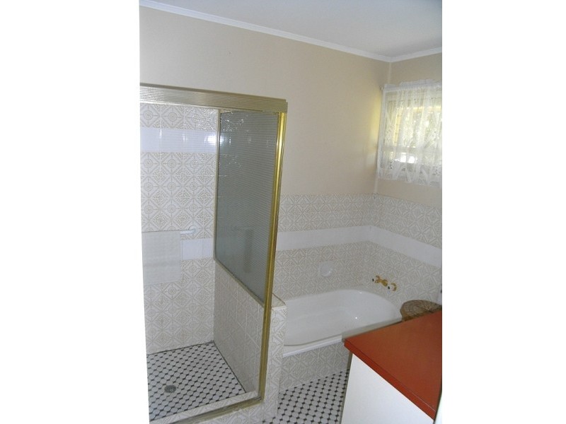 32 Lions Crescent, Kippa-ring QLD 4021