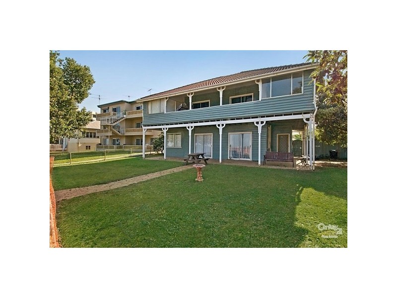 54 Prince Edward Parade, Redcliffe QLD 4020