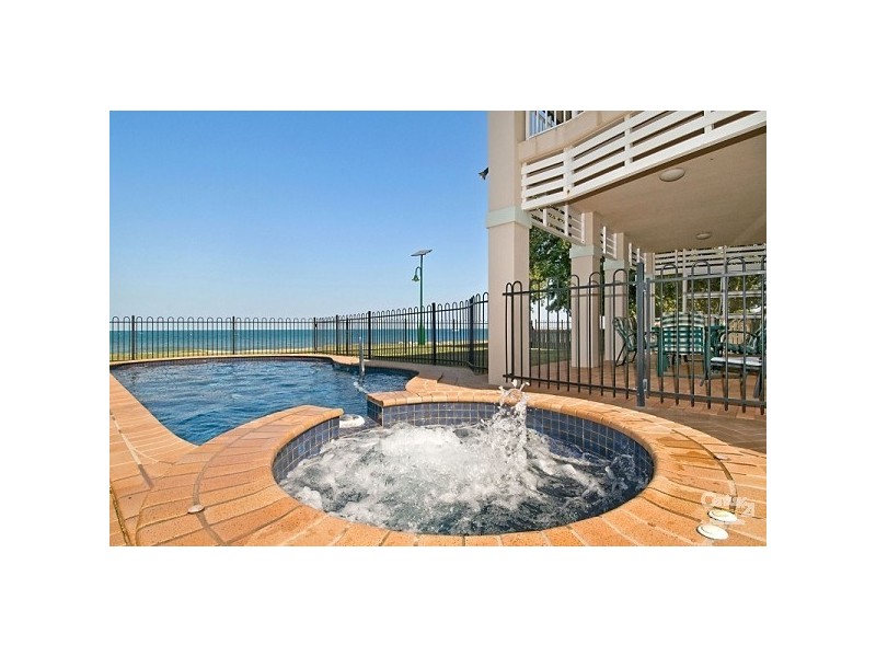 56 Prince Edward Parade, Redcliffe QLD 4020