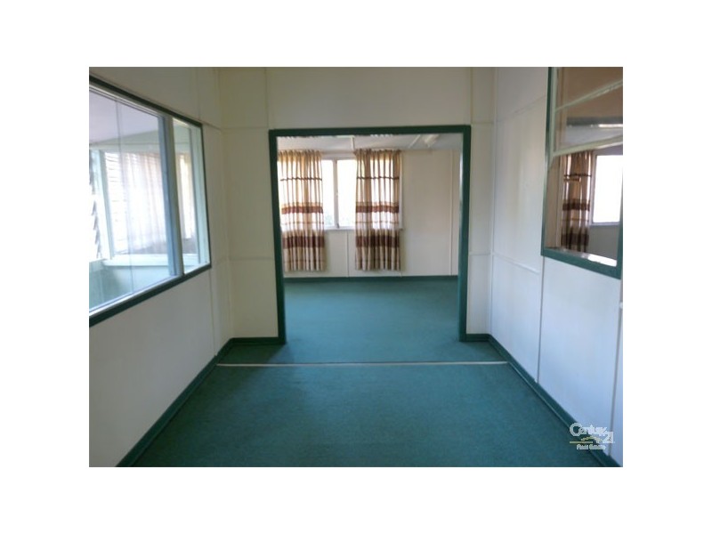 10 Warde Street, Scarborough QLD 4020