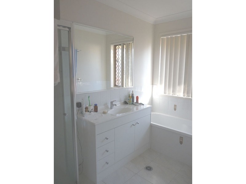 7 Lee Court, Rothwell QLD 4022