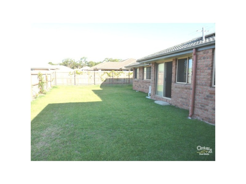 7 Lee Court, Rothwell QLD 4022