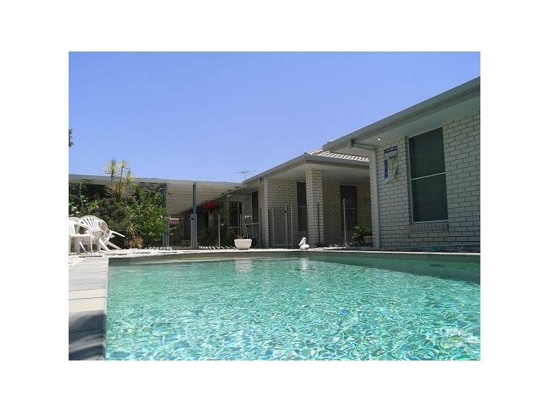 27 Stirling Castle Court, Pelican Waters QLD 4551