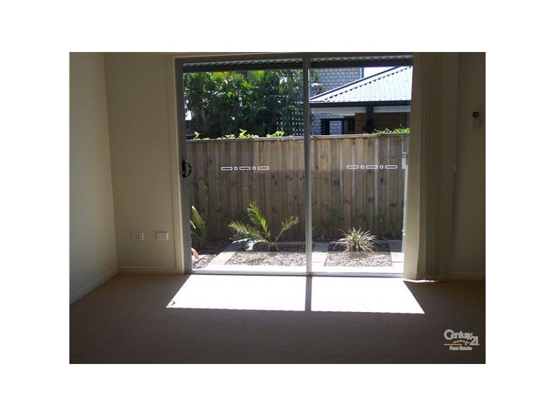 11-15 Caroline Street, Woody Point QLD 4019