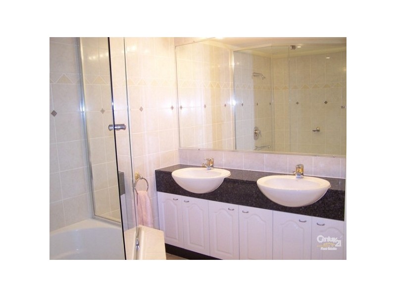 12/94 Prince Edward Parade, Redcliffe QLD 4020