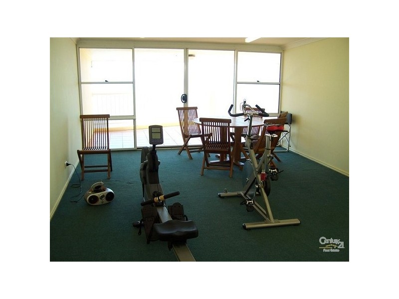 12/94 Prince Edward Parade, Redcliffe QLD 4020