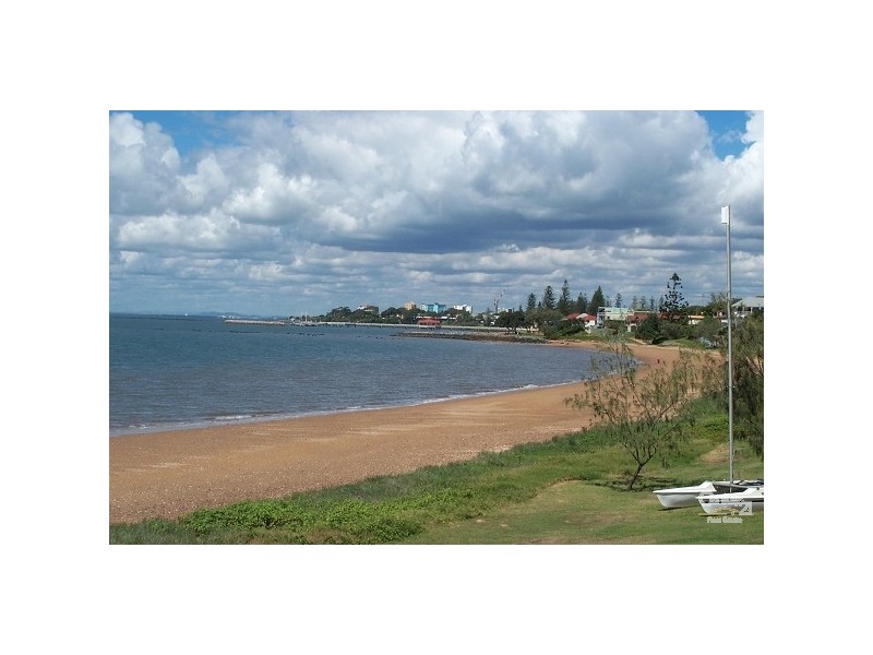 1/2 Queen Street, Scarborough QLD 4020