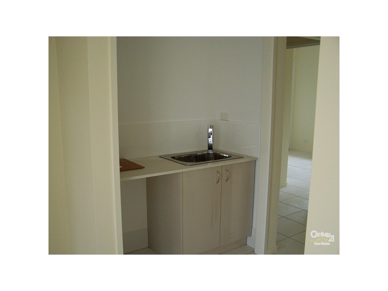 9 Alexander Street, Scarborough QLD 4020