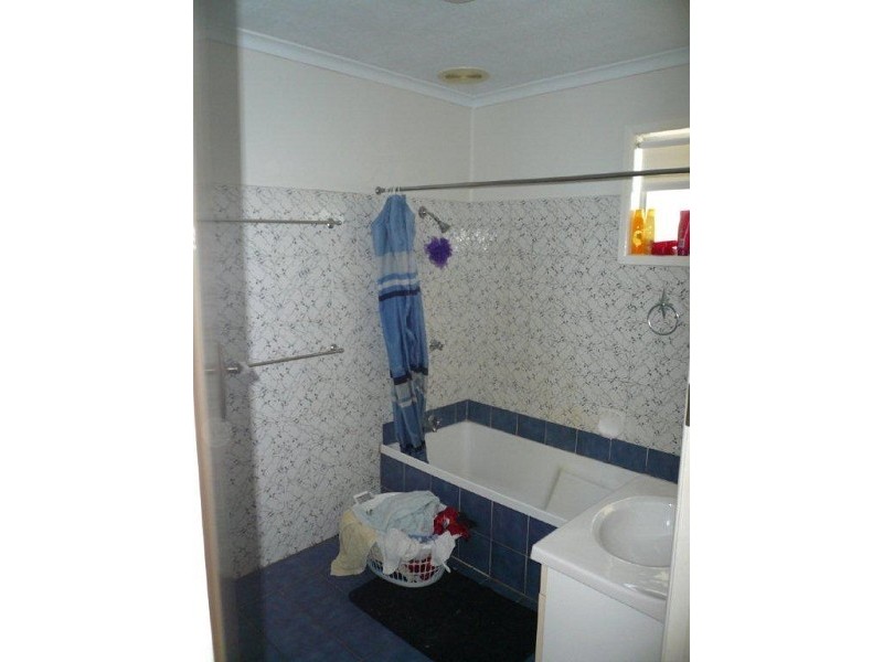 63 Scarborough Road, Redcliffe QLD 4020