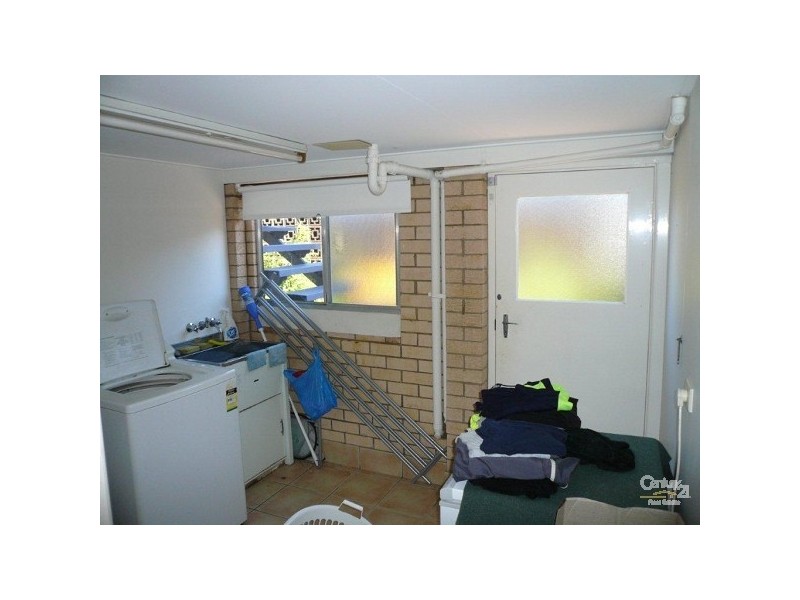 63 Scarborough Road, Redcliffe QLD 4020