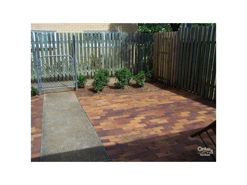 1-9 Queen Street, Scarborough QLD 4020