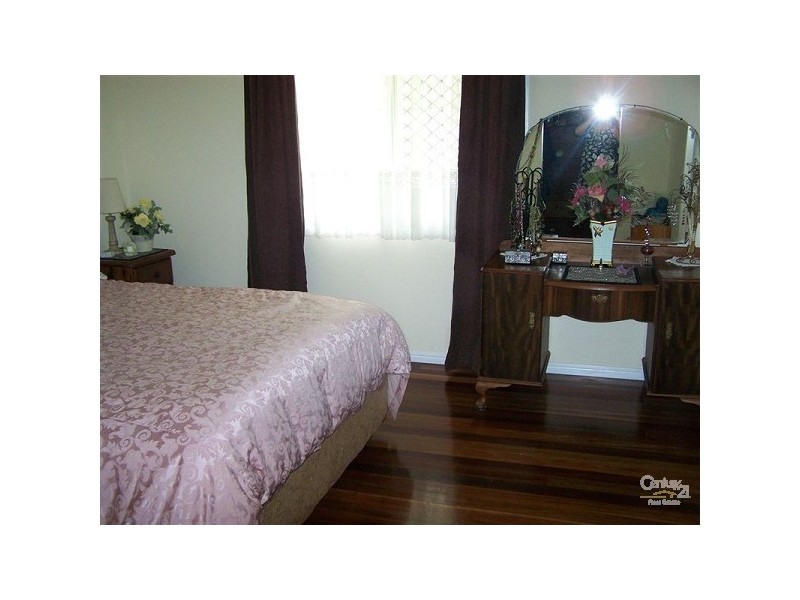 15 Watson Street, Clontarf QLD 4019