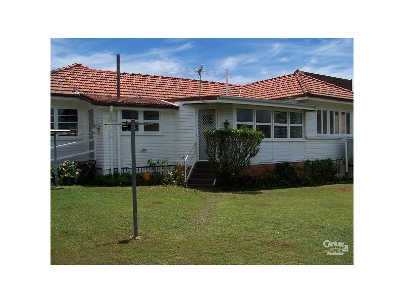 1 Bailey Street, Woody Point QLD 4019