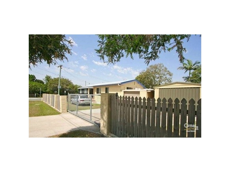 2 Ashmole Road, Redcliffe QLD 4020