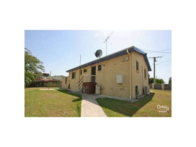 2 Ashmole Road, Redcliffe QLD 4020