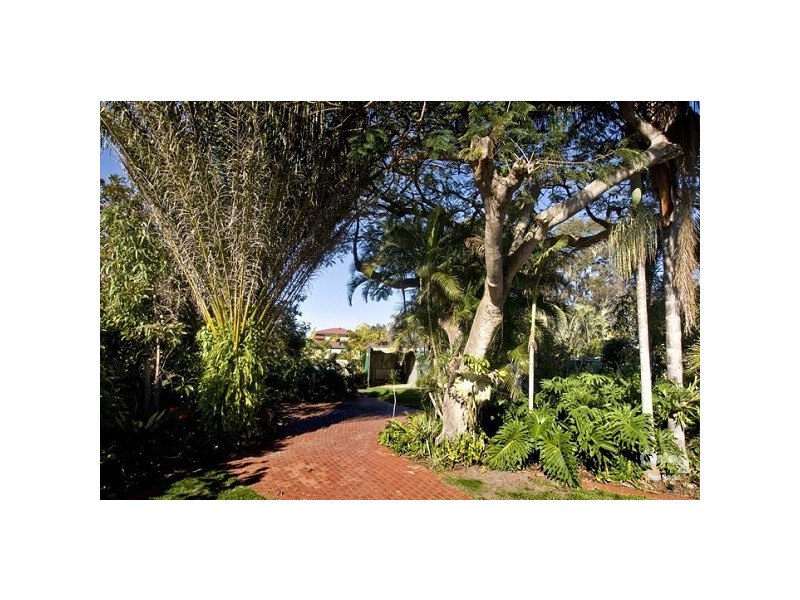 25 Cornelius St, Clontarf QLD 4019