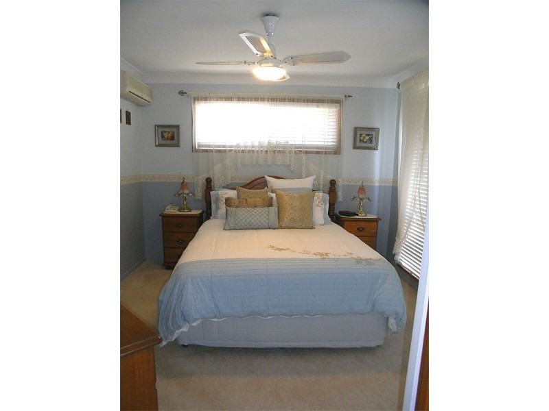 4 Barossa Street, Kippa-ring QLD 4021