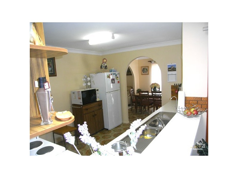 4 Barossa Street, Kippa-ring QLD 4021